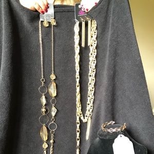 Paparazzi Lot of 3 Gold items